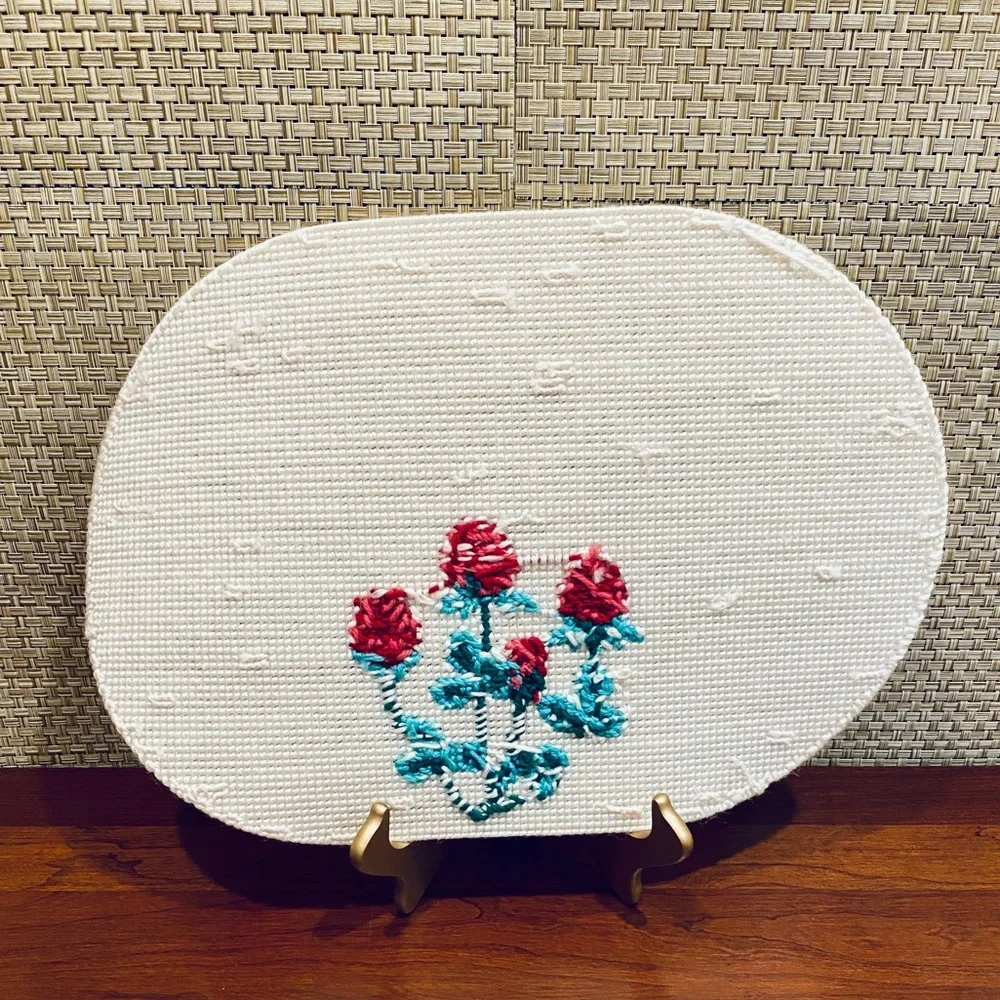 🌟HP🌟NWOT Handmade Needlepoint Floral Placemats 4
